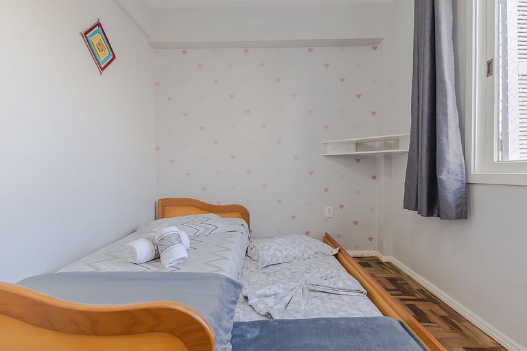 Familiar II 2km da PUC II 4km do Centro ll Wi-Fi 500 Mega ll