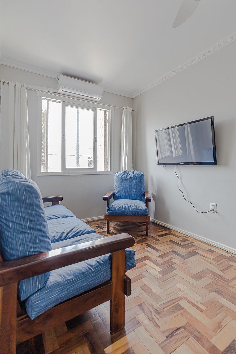 Familiar II 2km da PUC II 4km do Centro ll Wi-Fi 500 Mega ll