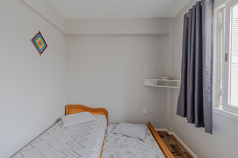 Familiar II 2km da PUC II 4km do Centro ll Wi-Fi 500 Mega ll