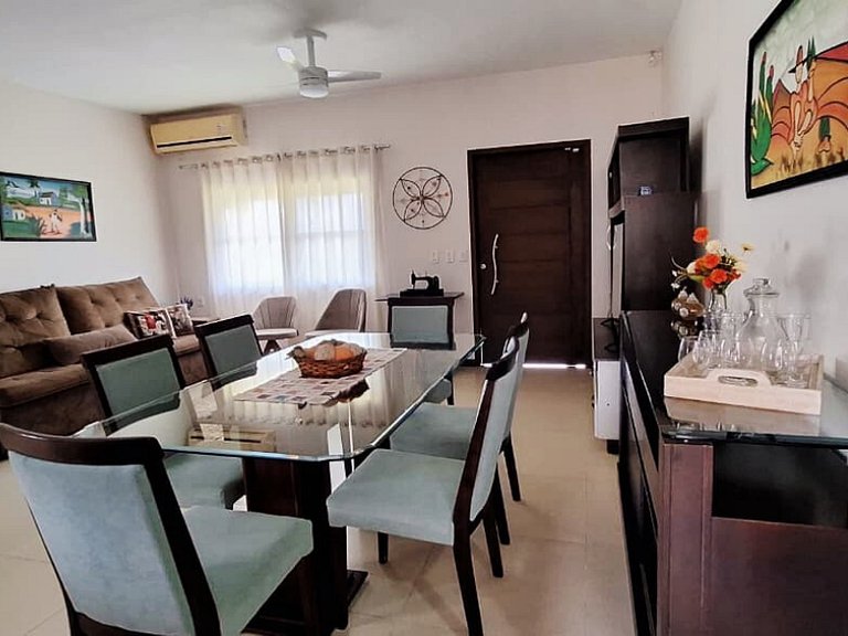 FamiliarIPiscinaICampoIPomarIChurrasqueiraIWi-Fi