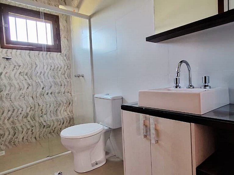 FamiliarIPiscinaICampoIPomarIChurrasqueiraIWi-Fi