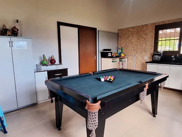 FamiliarIPiscinaICampoIPomarIChurrasqueiraIWi-Fi