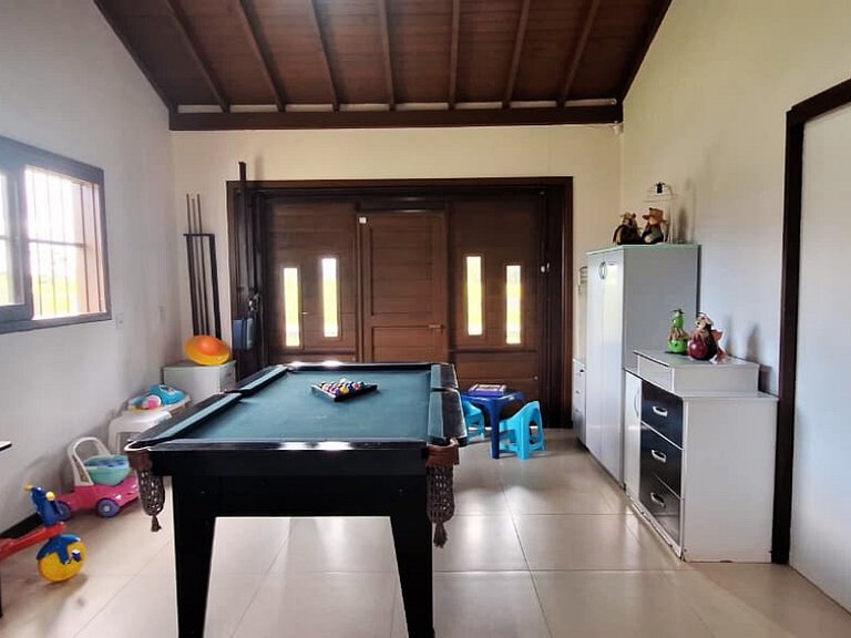 FamiliarIPiscinaICampoIPomarIChurrasqueiraIWi-Fi