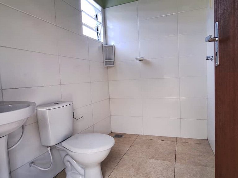 FamiliarIPiscinaICampoIPomarIChurrasqueiraIWi-Fi