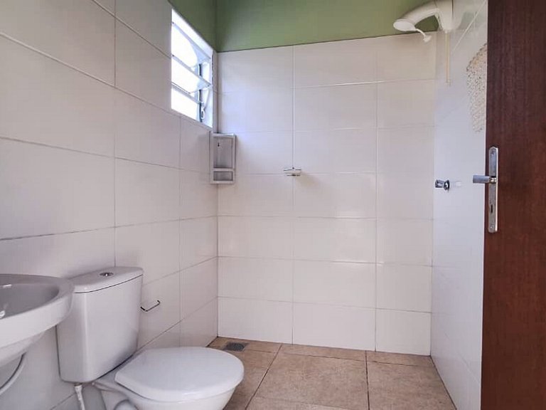 FamiliarIPiscinaICampoIPomarIChurrasqueiraIWi-Fi