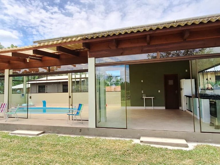 FamiliarIPiscinaICampoIPomarIChurrasqueiraIWi-Fi