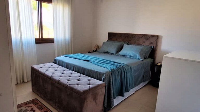 FamiliarIPiscinaICampoIPomarIChurrasqueiraIWi-Fi