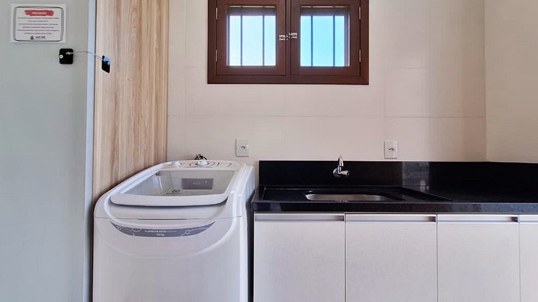 FamiliarIPiscinaICampoIPomarIChurrasqueiraIWi-Fi