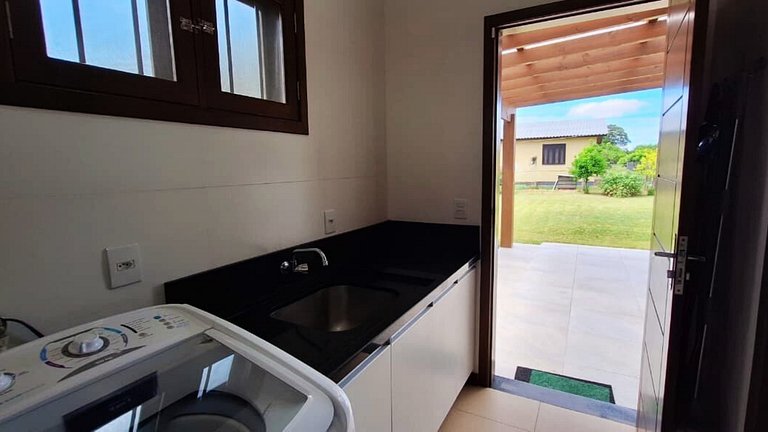 FamiliarIPiscinaICampoIPomarIChurrasqueiraIWi-Fi